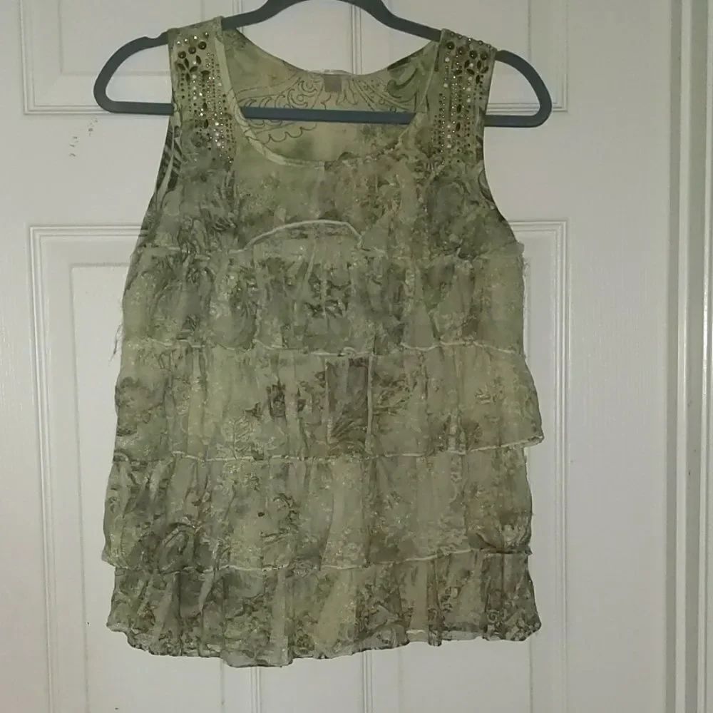 Dress Barn lace layer top Sz Small